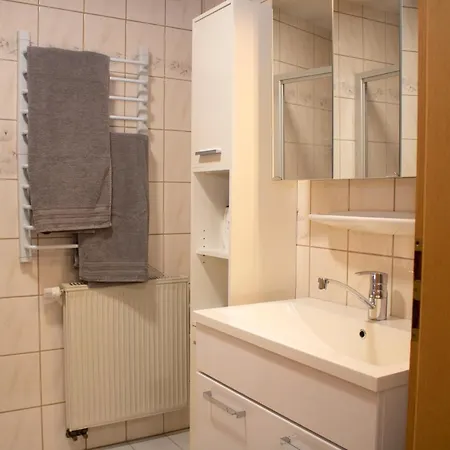 Διαμέρισμα Bergkristall Direkt Am Bikepark Und Skigebiet, 2 Schlafzimmer, Terrasse, Abschliessbarer Keller